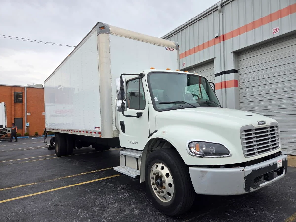 2020 Freightliner M2 106 - image 3