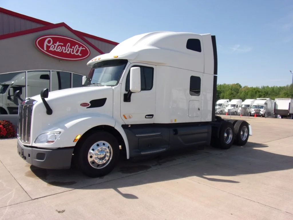 2021 Peterbilt 579 in Fort Smith, AR