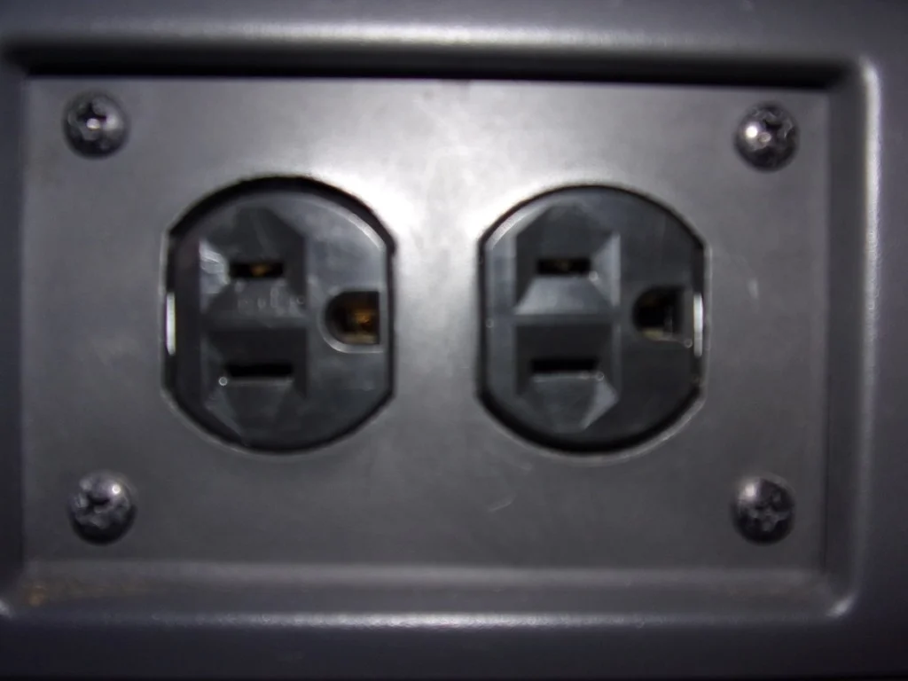 2021 Peterbilt 579 - image 15