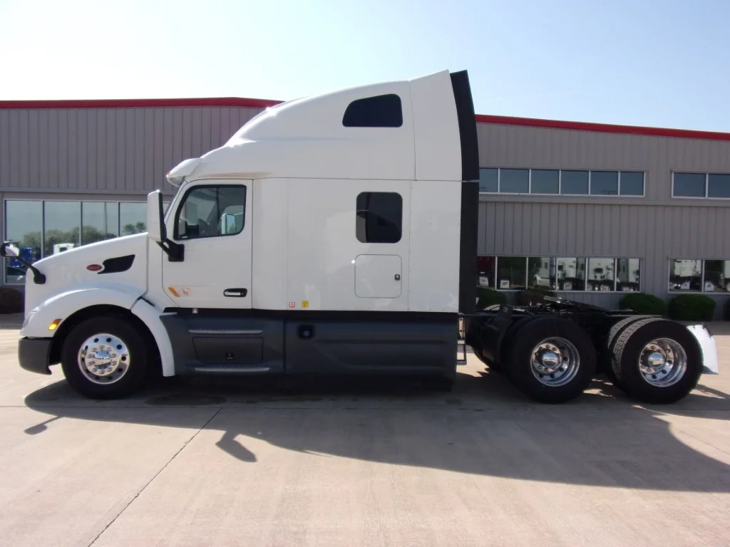 2021 Peterbilt 579 in Fort Smith, AR — photo 6