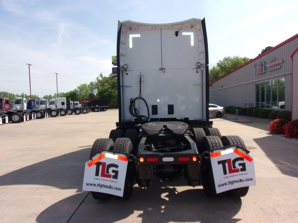 2021 Peterbilt 579 in Fort Smith, AR — photo 4
