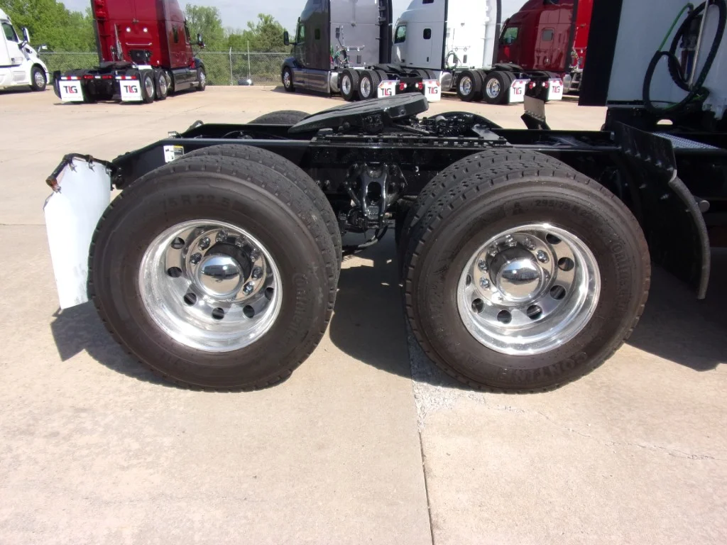2021 Peterbilt 579 in Fort Smith, AR — photo 7
