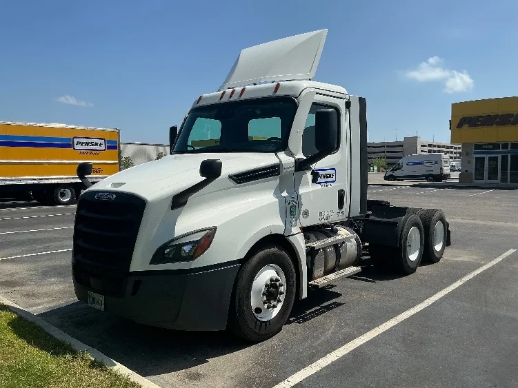 2021 Freightliner Cascadia in Pensacola, FL