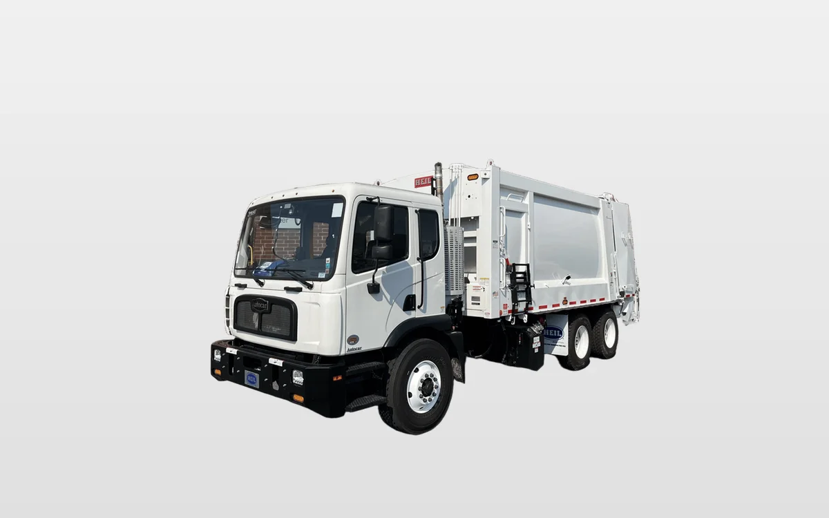 2024 Autocar - image 1