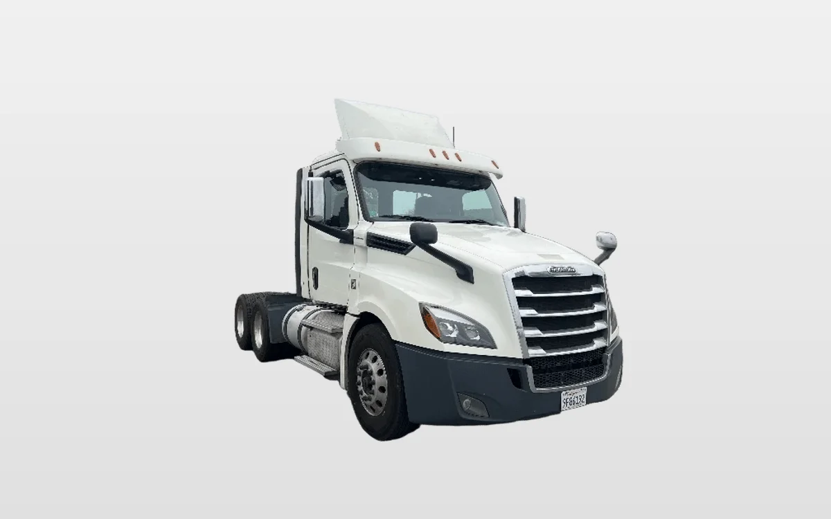 2019 Freightliner - image 1