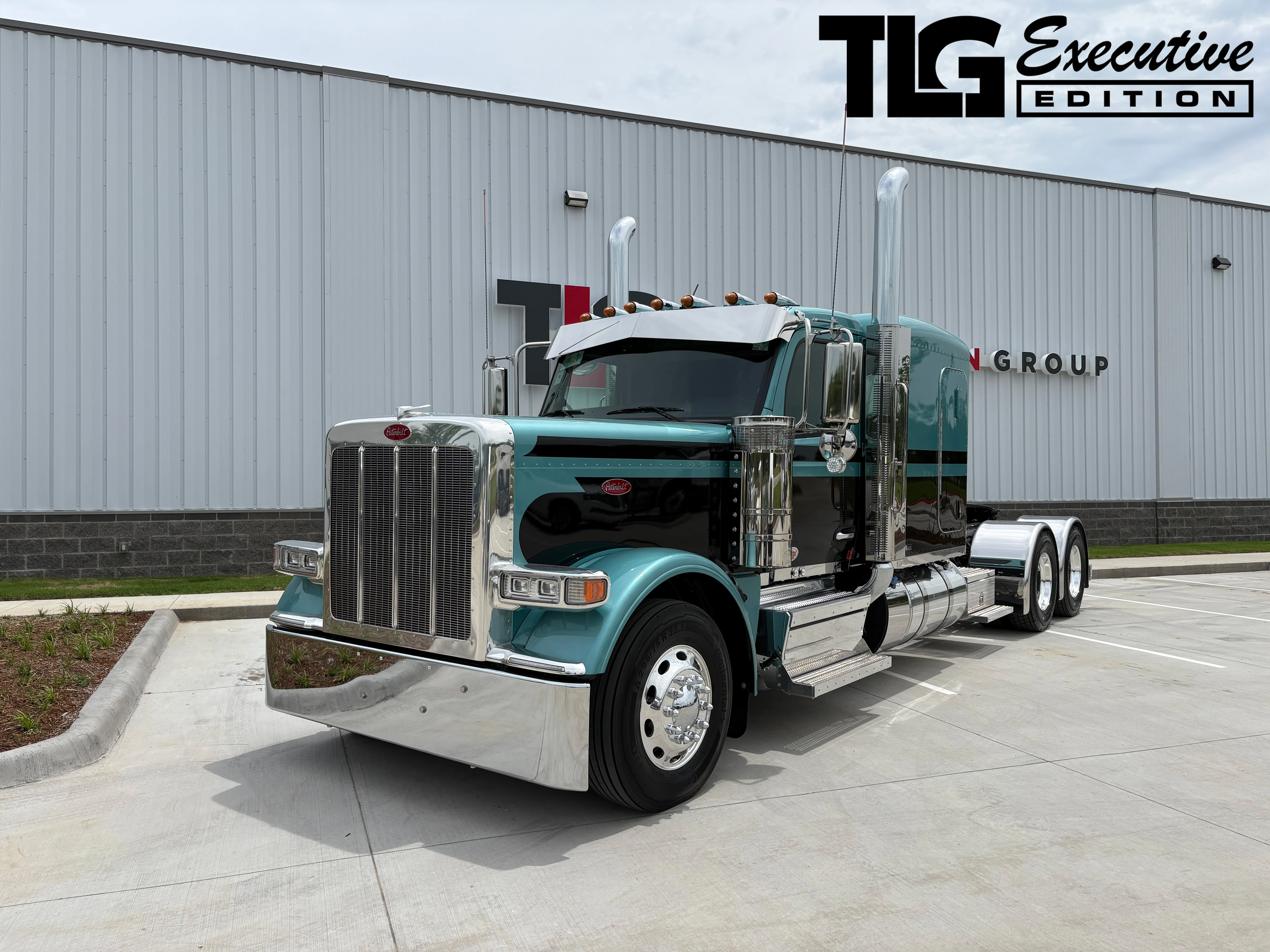 2027 Peterbilt 589 in Charlotte, NC