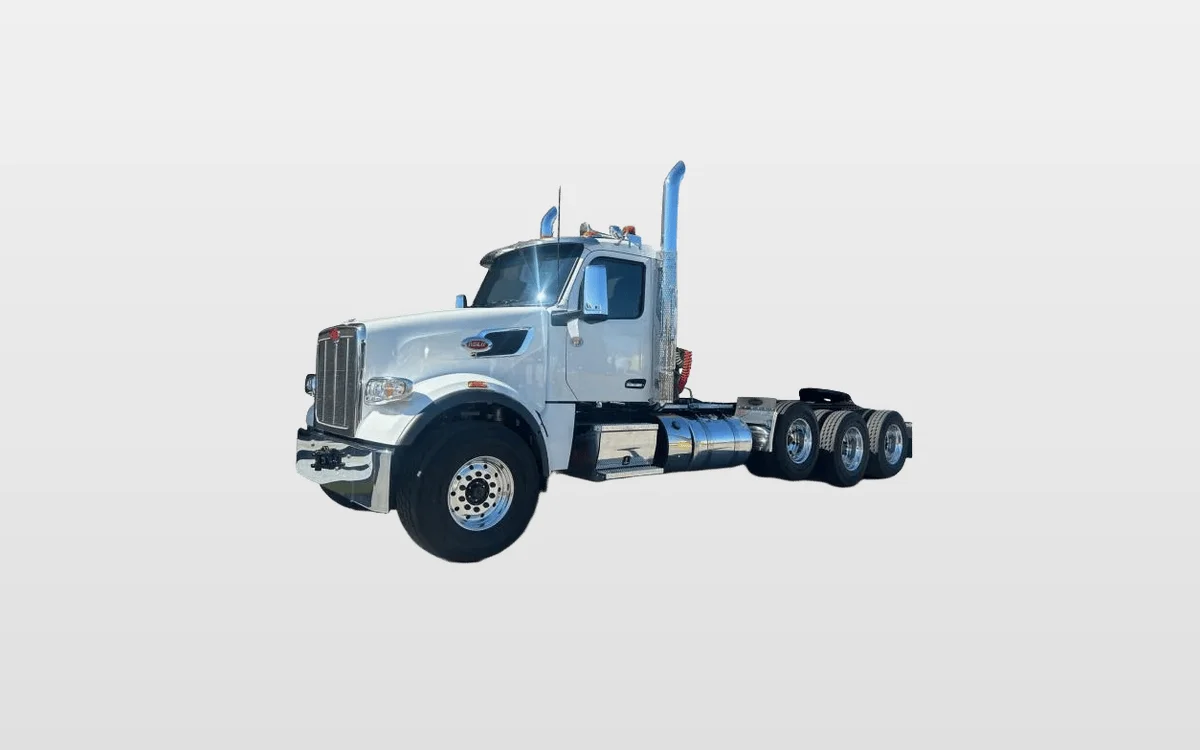 2026 Peterbilt 567 - image 1