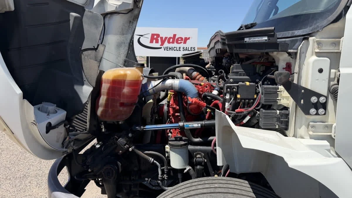 2019 International MV in Phoenix, AZ — photo 9