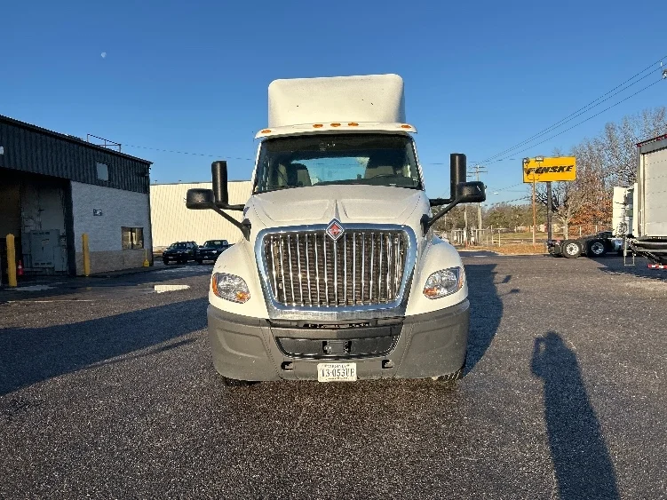 2019 International LT in Prince George, VA — photo 2