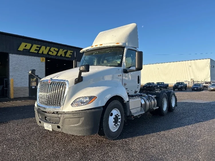 2019 International LT in Prince George, VA — photo 3