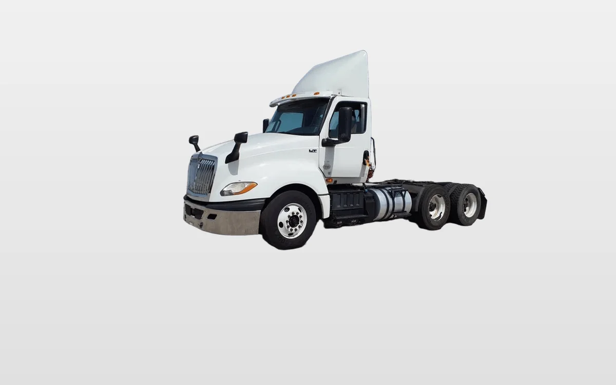 2019 International - image 1