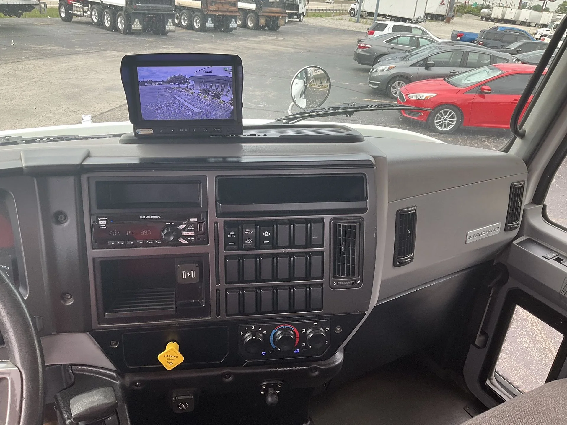 2021 Mack MD in Clarksville, IN — photo 13