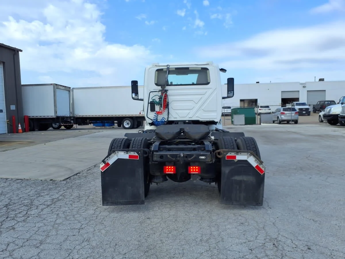 2019 International RH - image 5