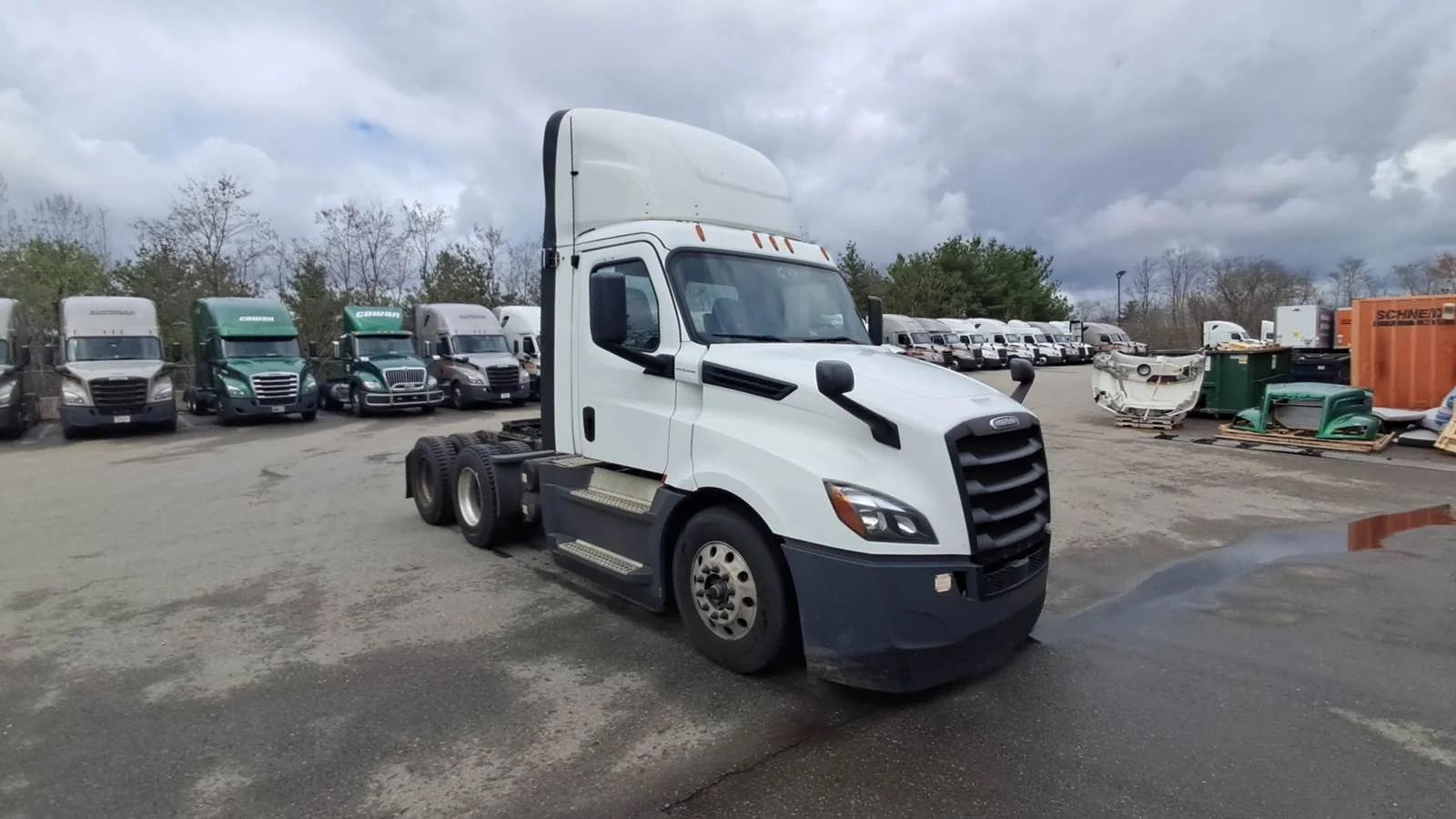 2020 Freightliner Cascadia in Shrewsbury, MA