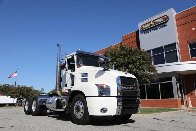 2026 Mack Anthem - image 2