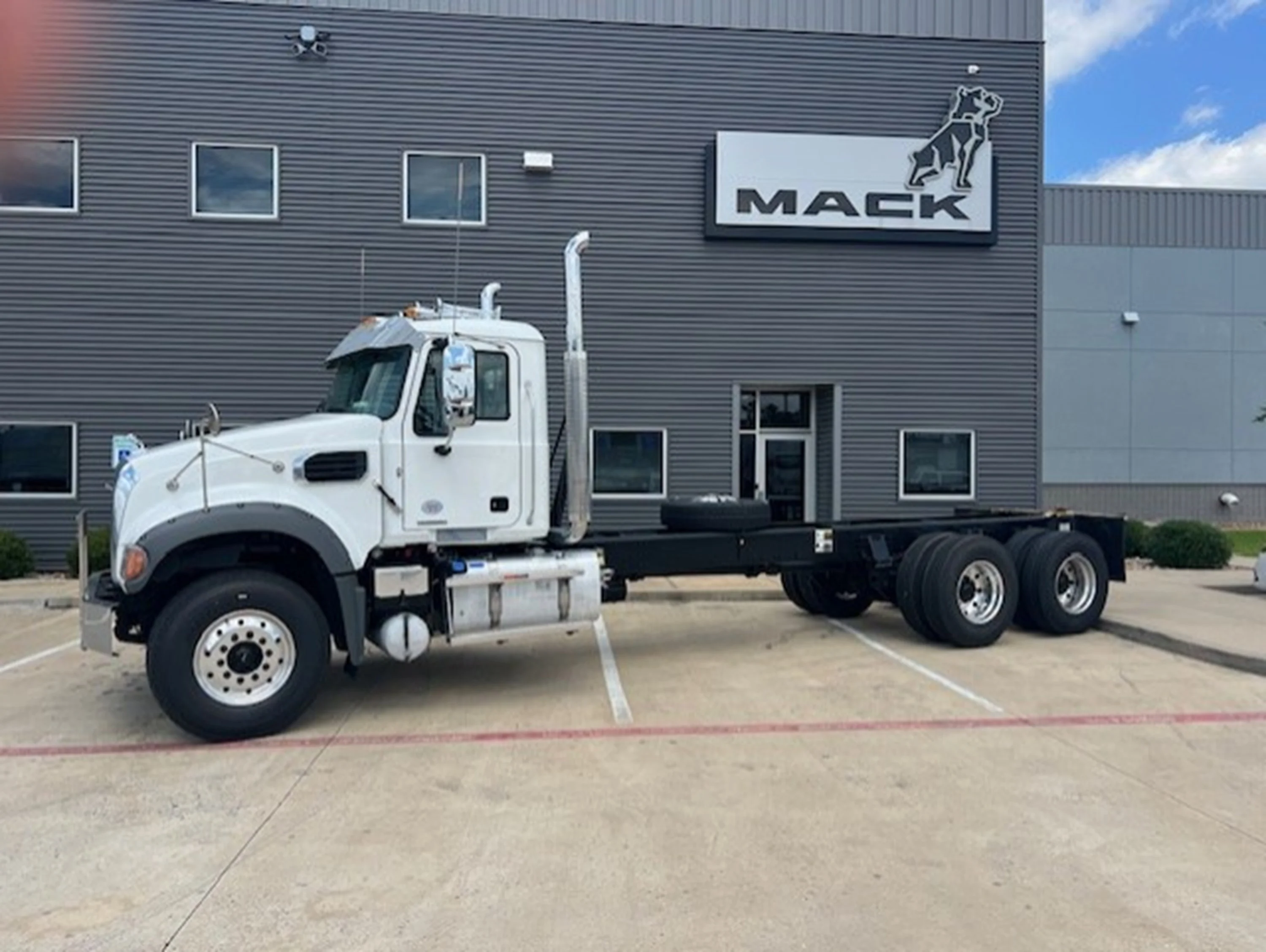 2027 Mack Granite