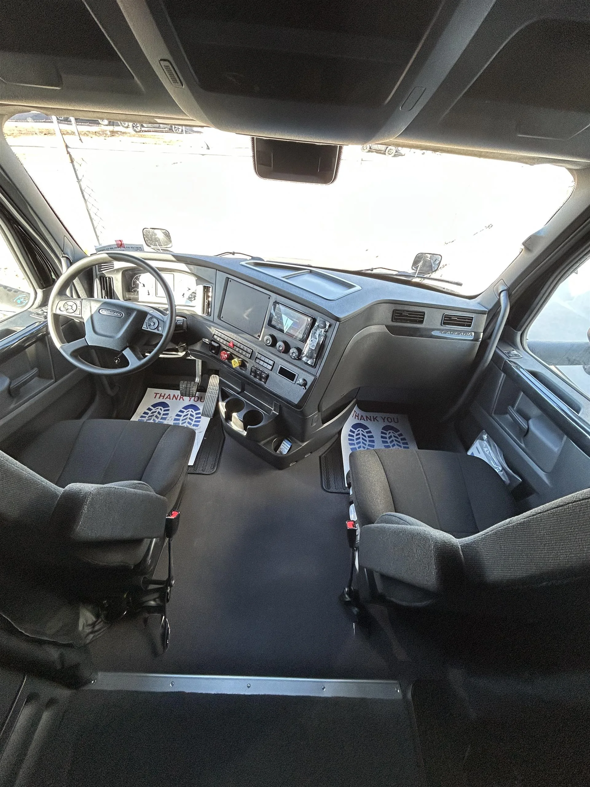 2026 Freightliner Cascadia in Sioux Falls, SD — photo 10