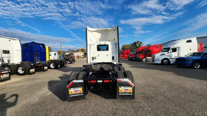 2020 Peterbilt 579 in Jacksonville, FL — photo 5