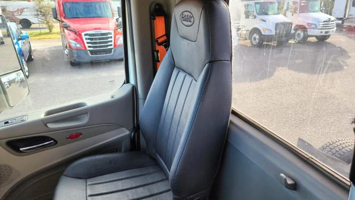 2020 Peterbilt 579 in Jacksonville, FL — photo 12