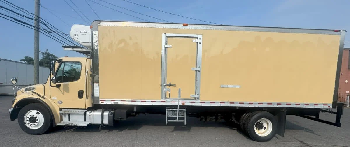 2019 Freightliner M2 106 in Newark, NJ — photo 15