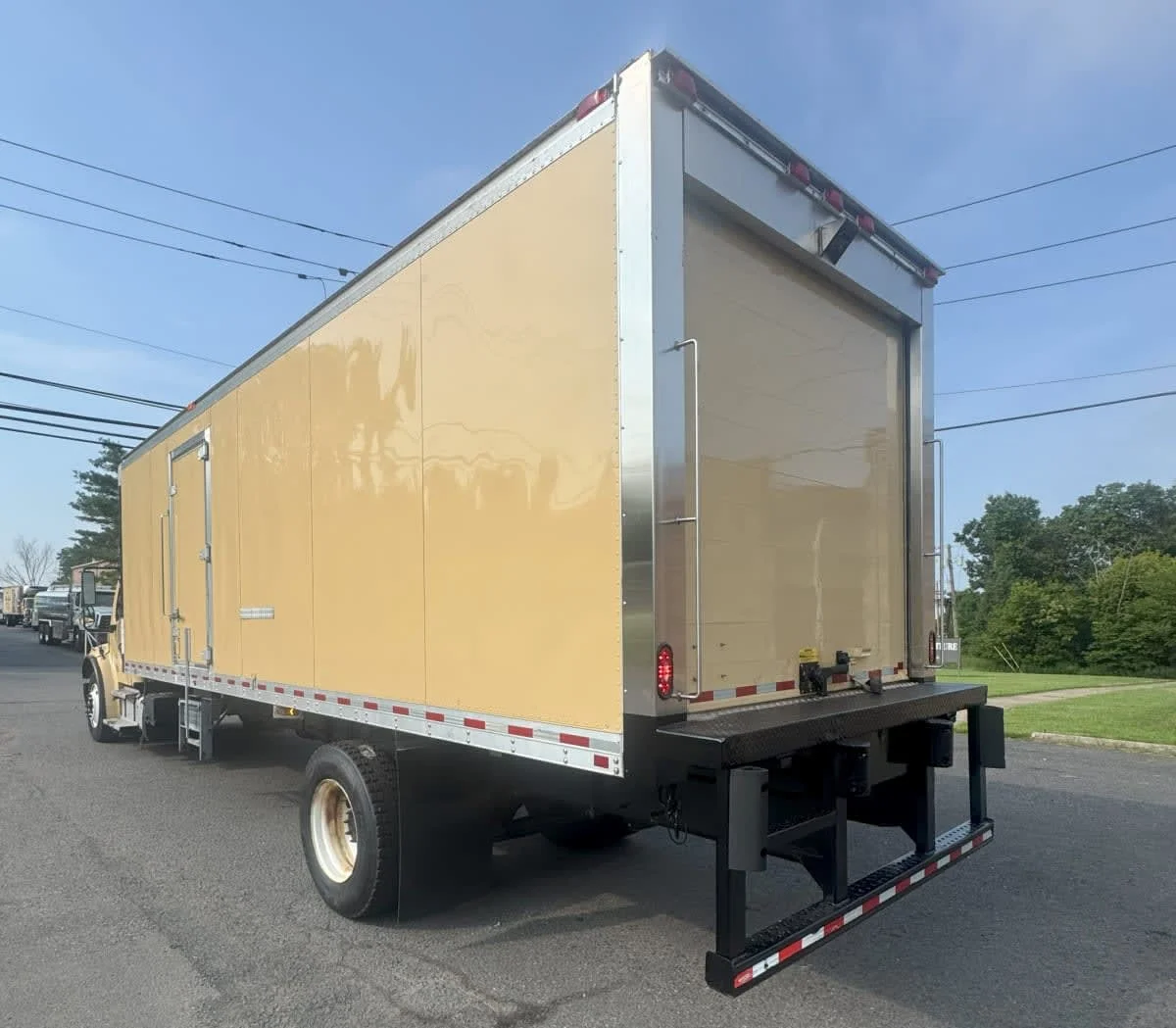 2019 Freightliner M2 106 in Newark, NJ — photo 6