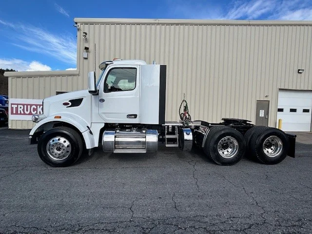 2025 Peterbilt 567 - image 2
