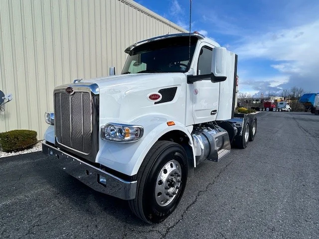 2025 Peterbilt 567 in CLEARFIELD, PA