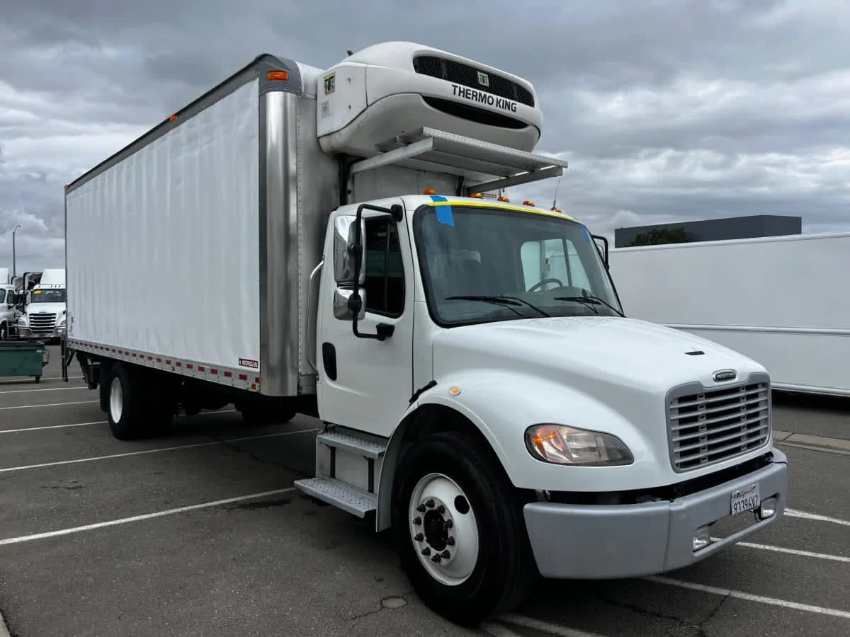 2020 Freightliner M2 106 in West Sacramento, CA — photo 3