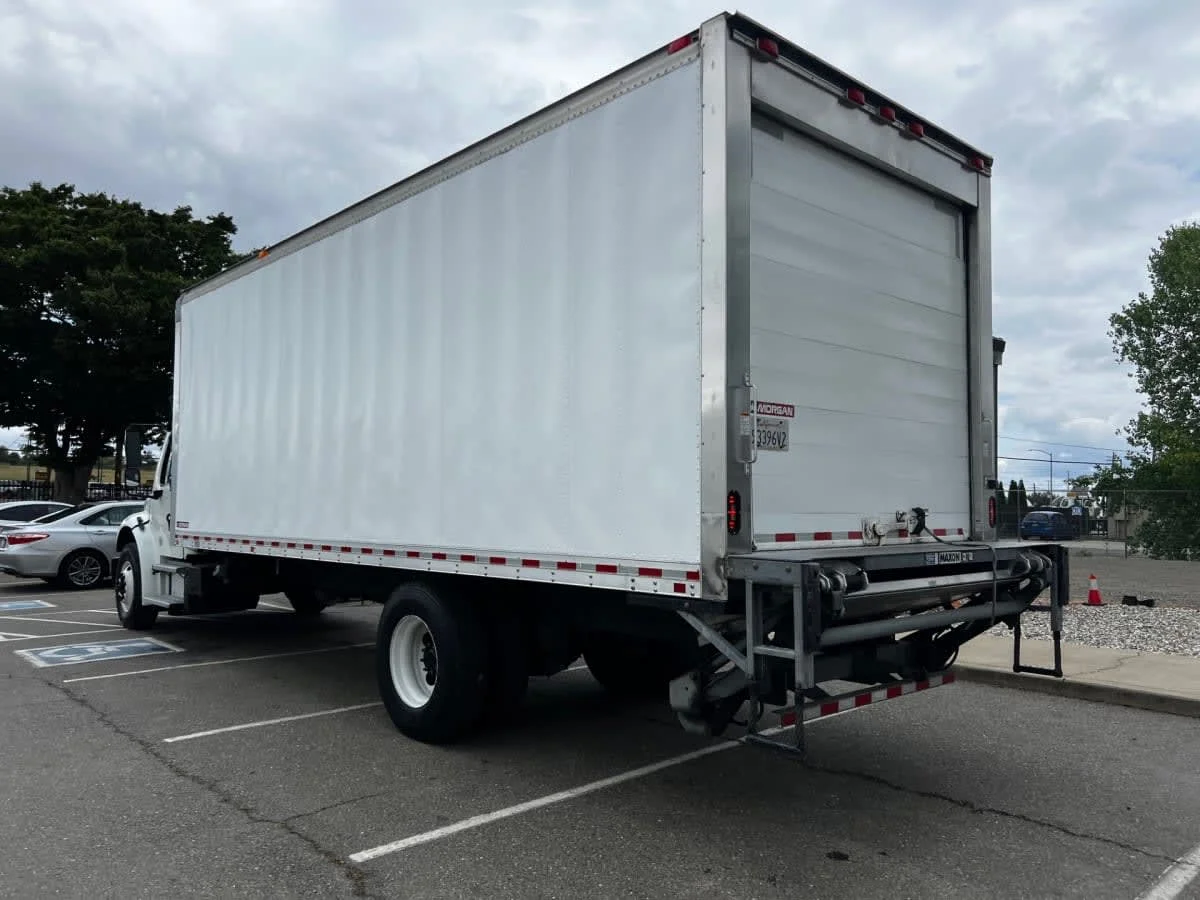 2020 Freightliner M2 106 in West Sacramento, CA — photo 6