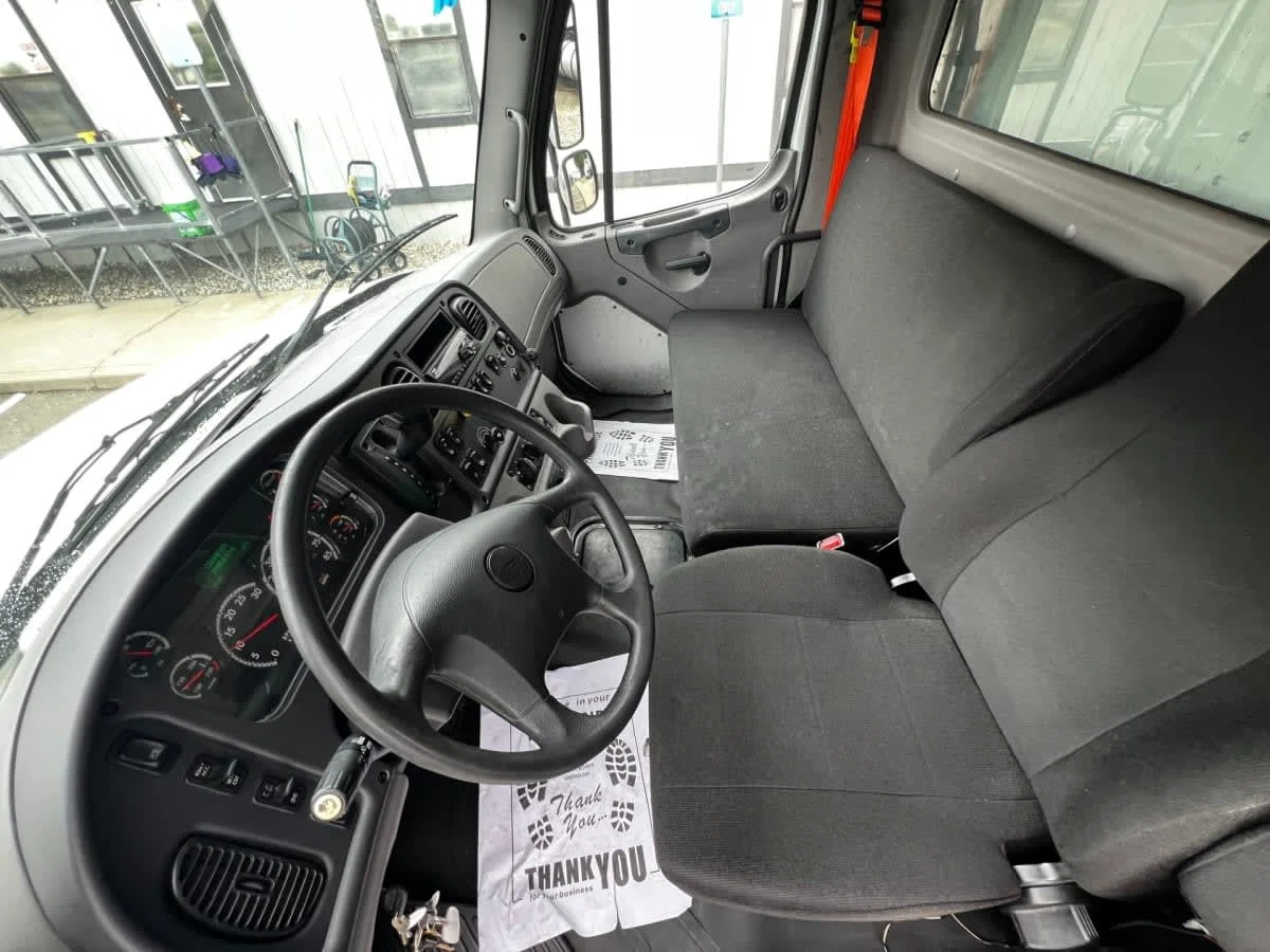 2020 Freightliner M2 106 in West Sacramento, CA — photo 8