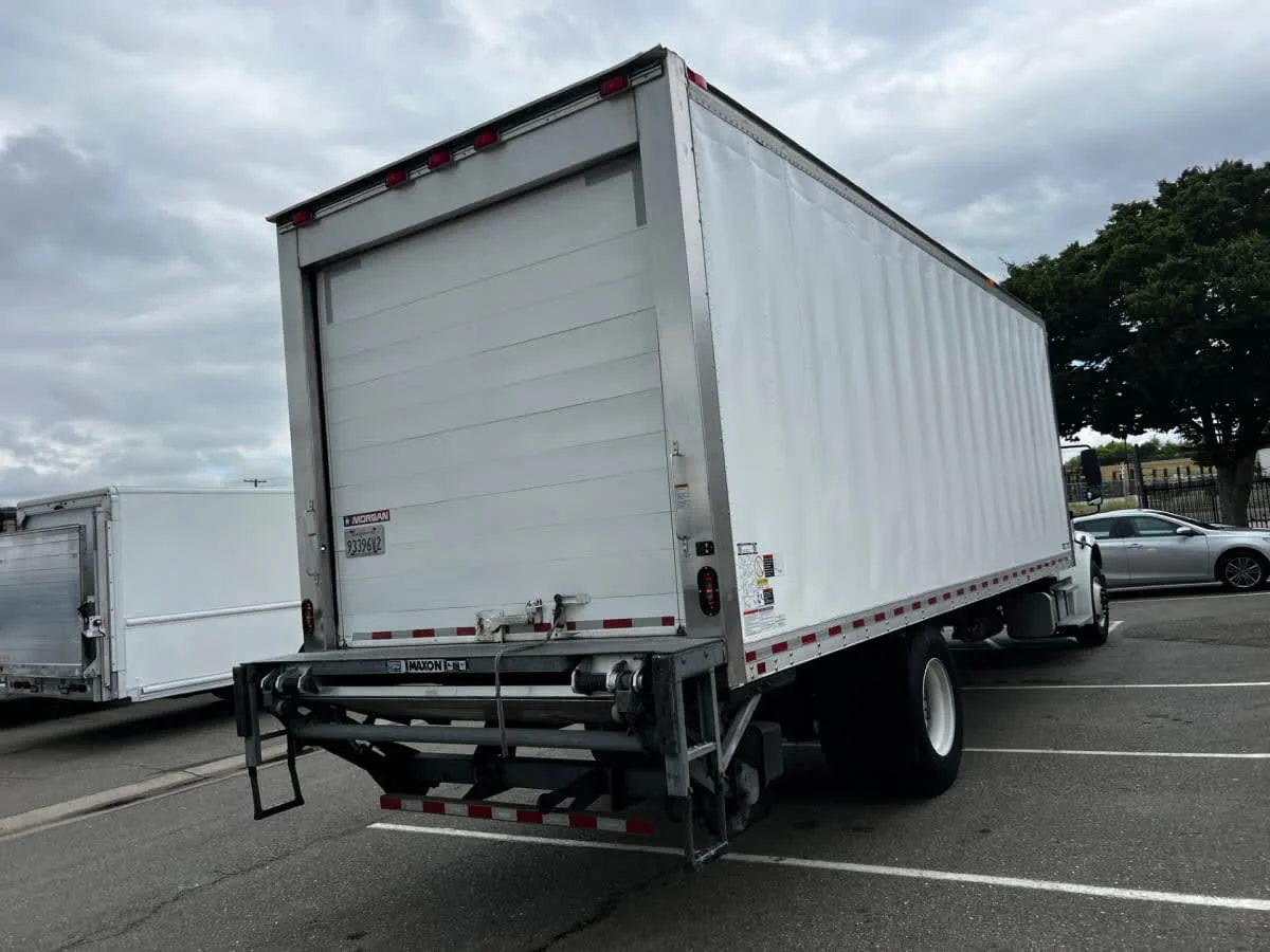 2020 Freightliner M2 106 in West Sacramento, CA — photo 4