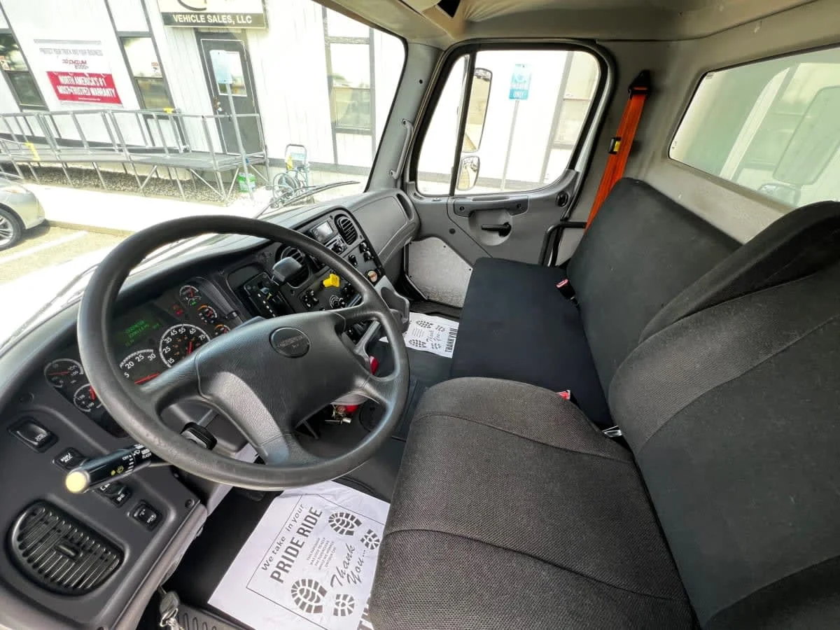 2018 Freightliner M2 106 in West Sacramento, CA — photo 7