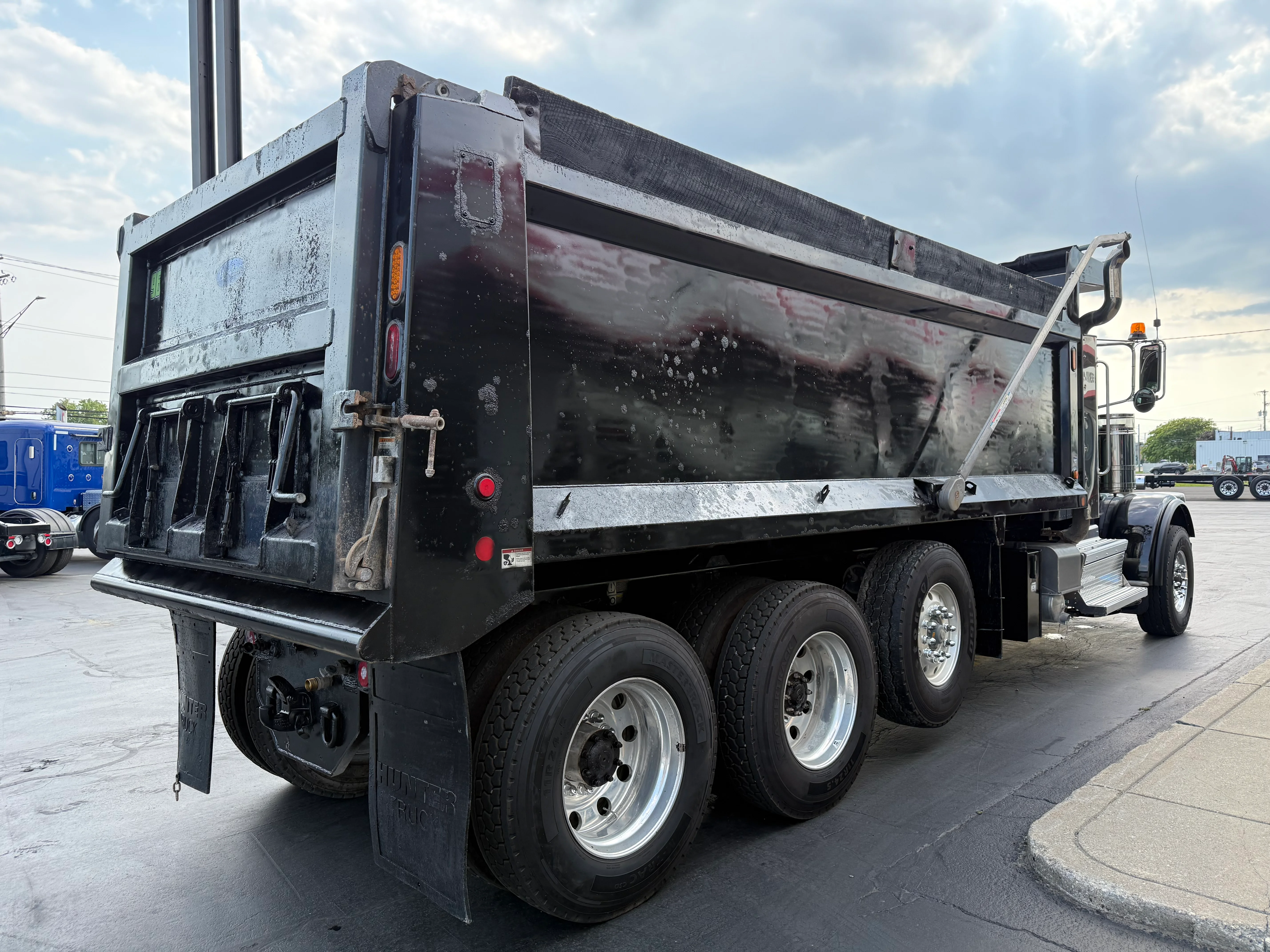 2020 Peterbilt 389 in Buffalo, NY — photo 4