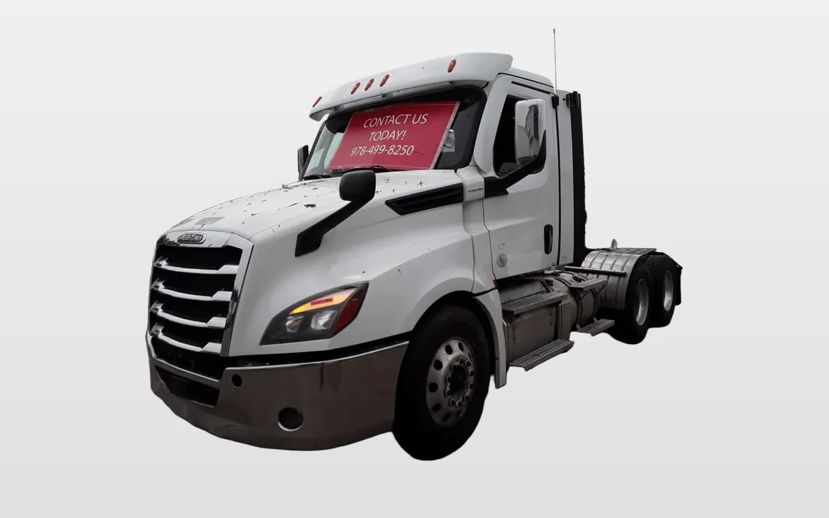 2021 Freightliner Cascadia - image 1
