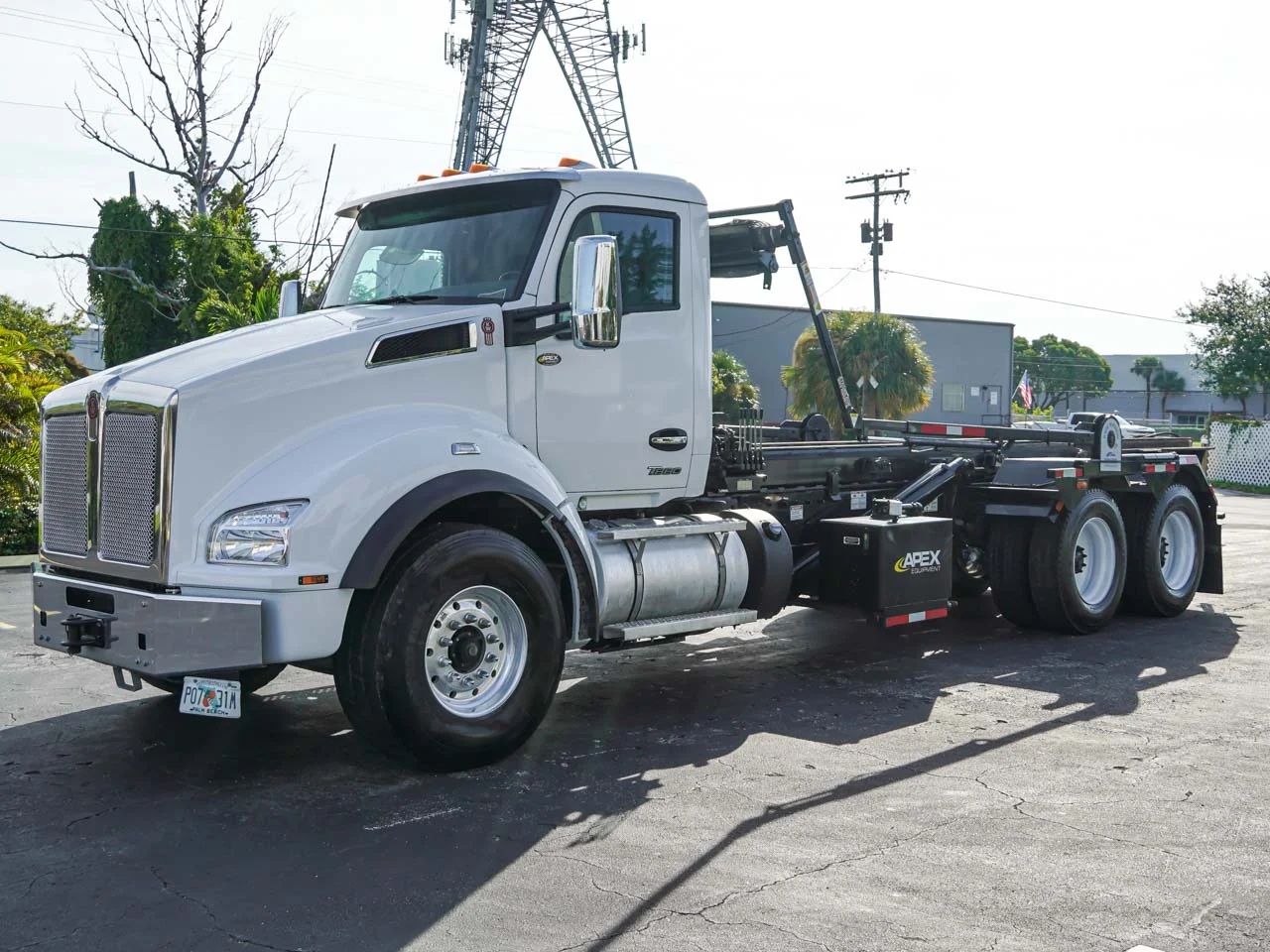 2023 Kenworth T880 — photo 2