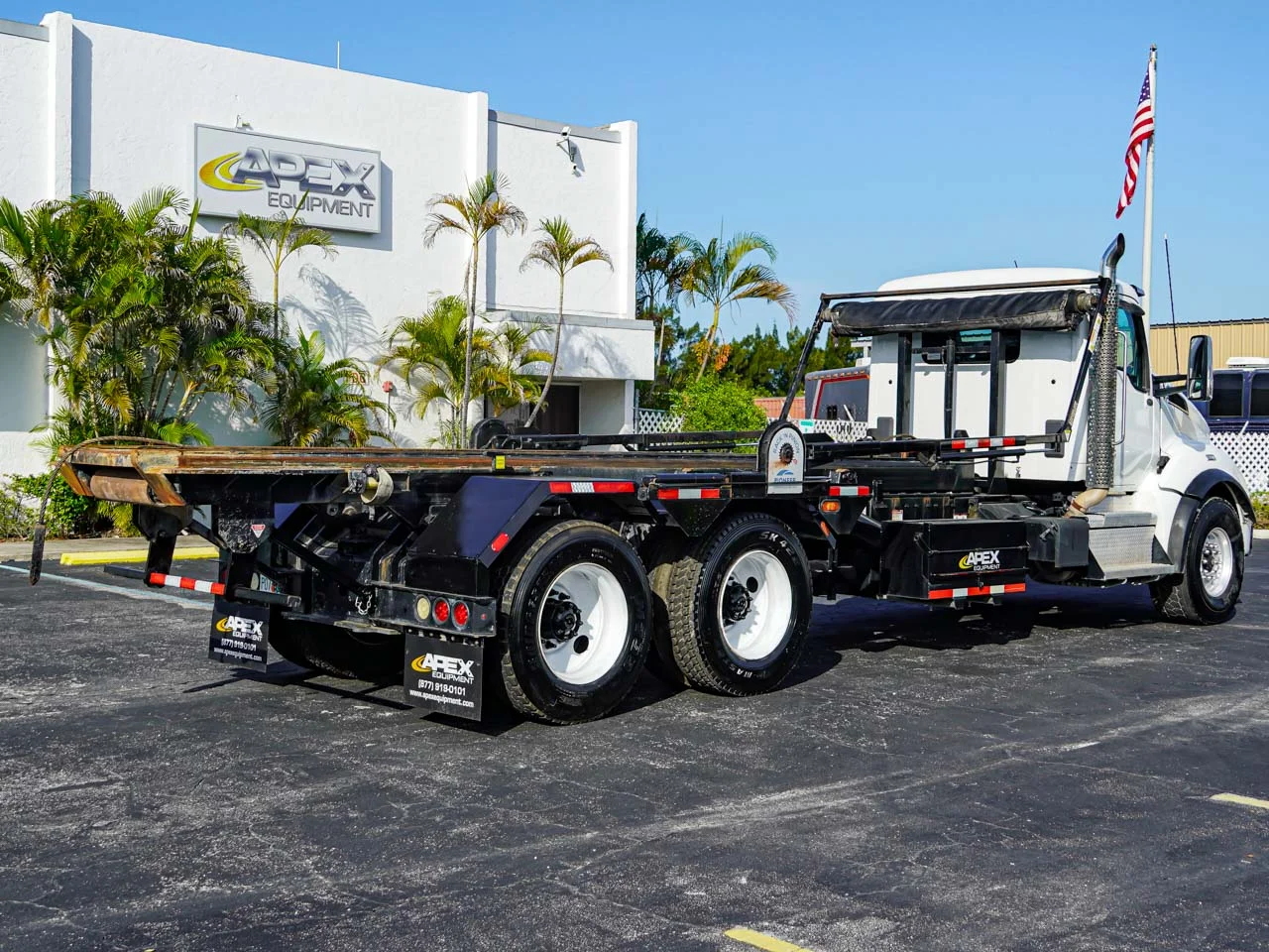 2023 Kenworth T880 — photo 3