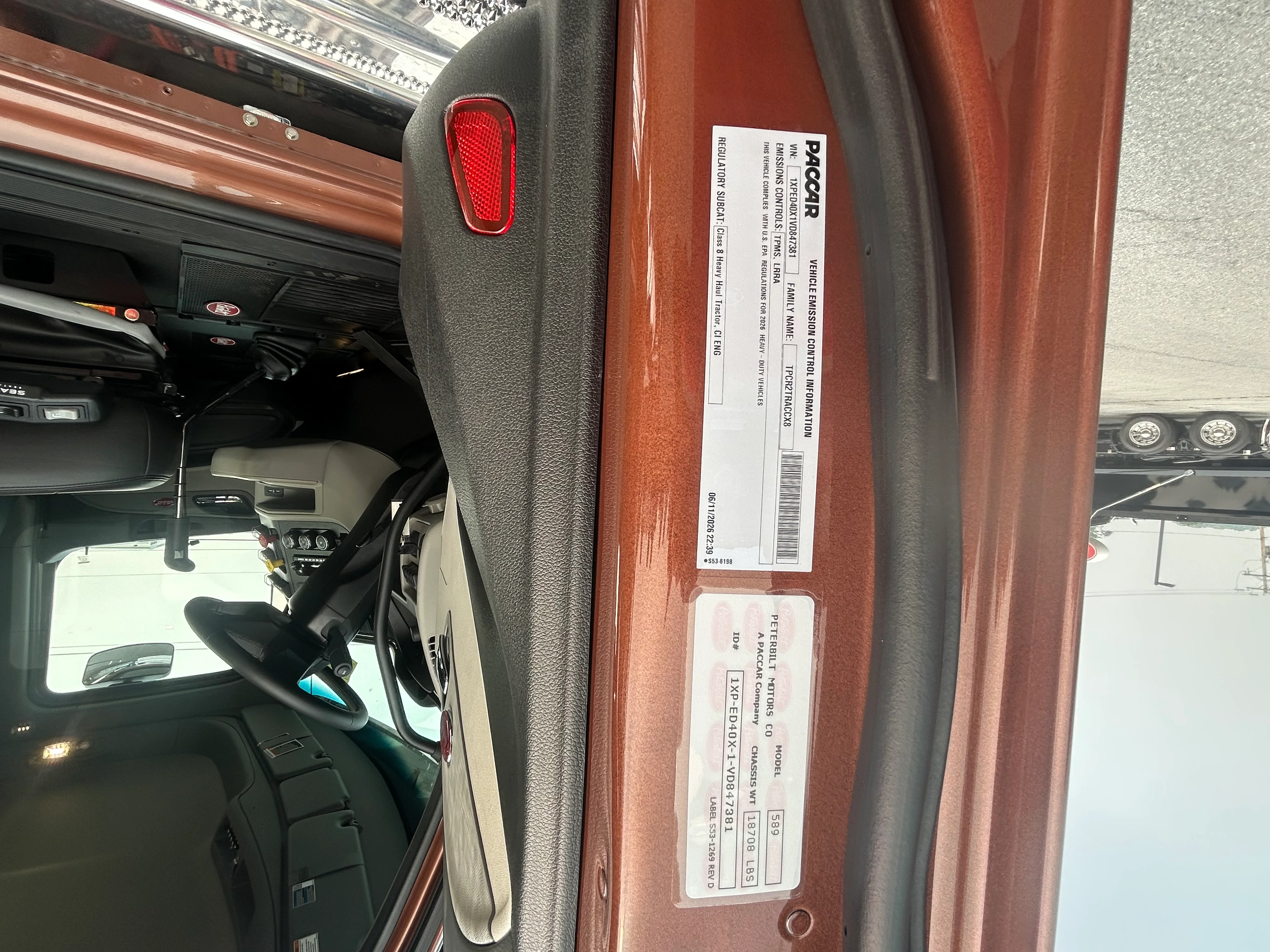 2027 Peterbilt 589 in Allentown, PA — photo 9