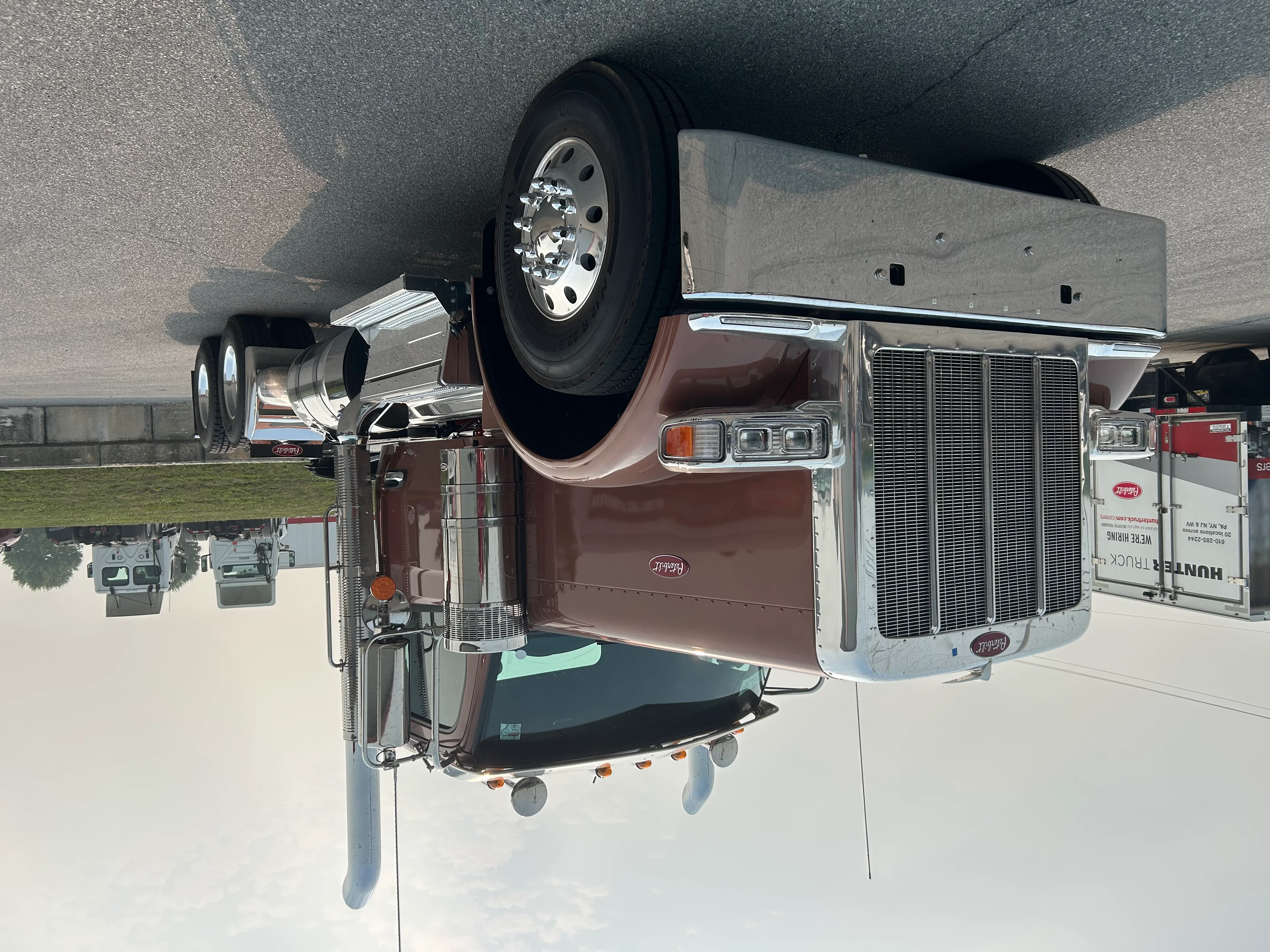 2027 Peterbilt 589