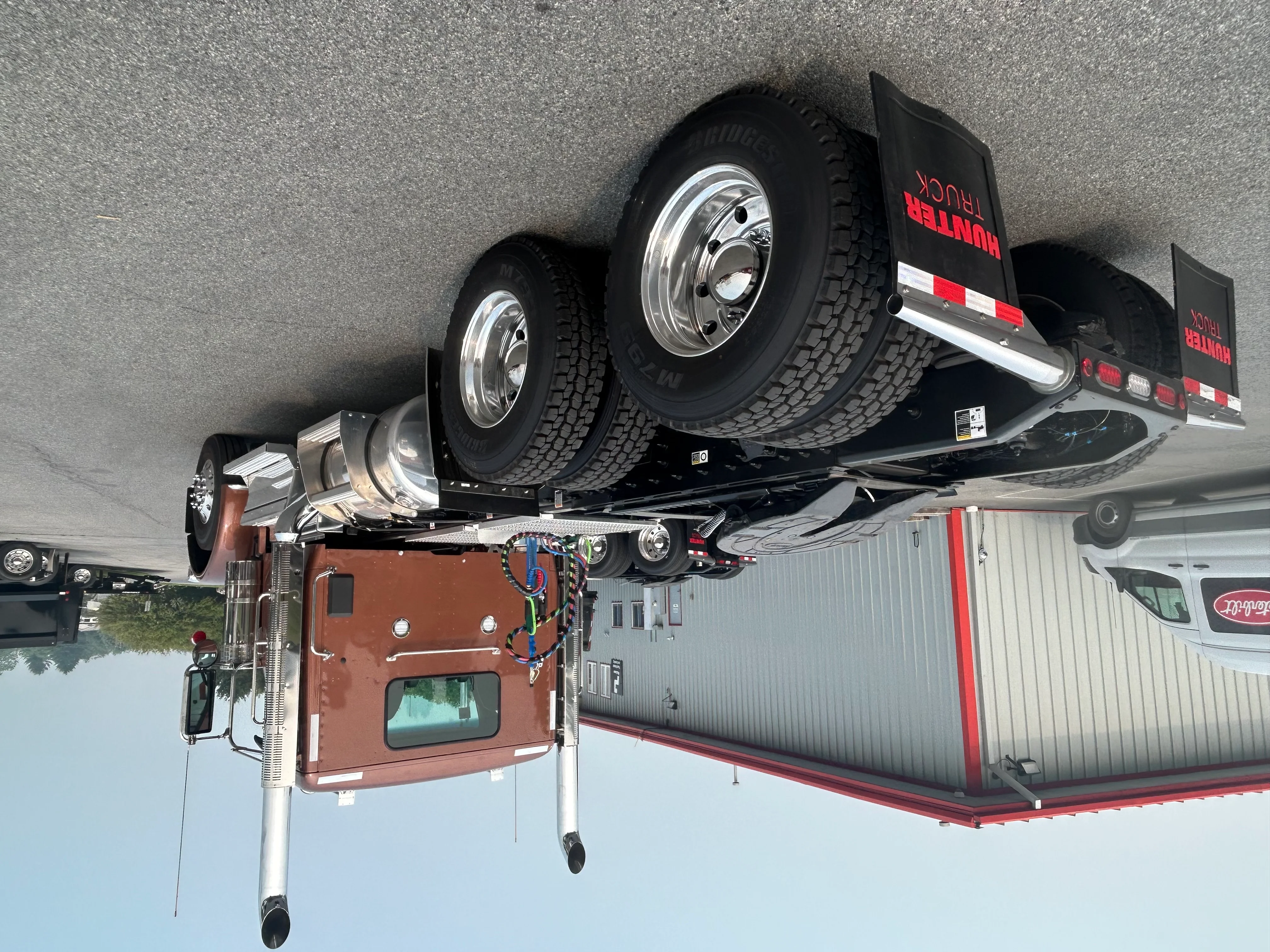 2027 Peterbilt 589 in Allentown, PA — photo 5