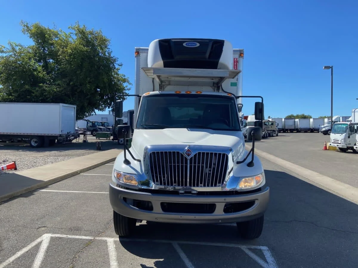2019 International 4300 in West Sacramento, CA — photo 2
