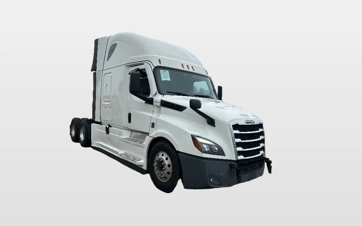 2023 Freightliner Cascadia in Akron, OH