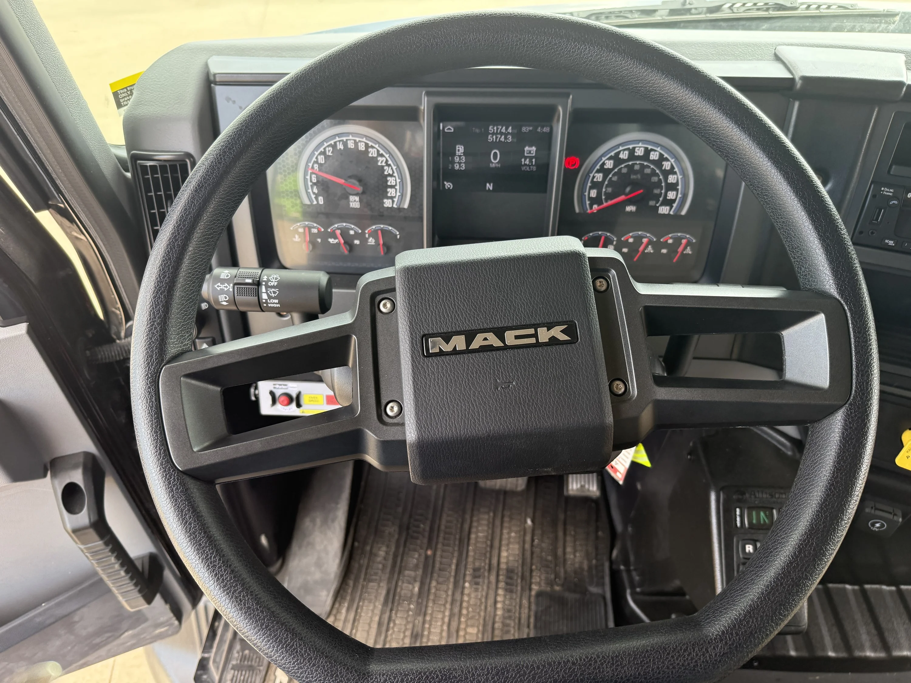 2025 Mack MD - image 23