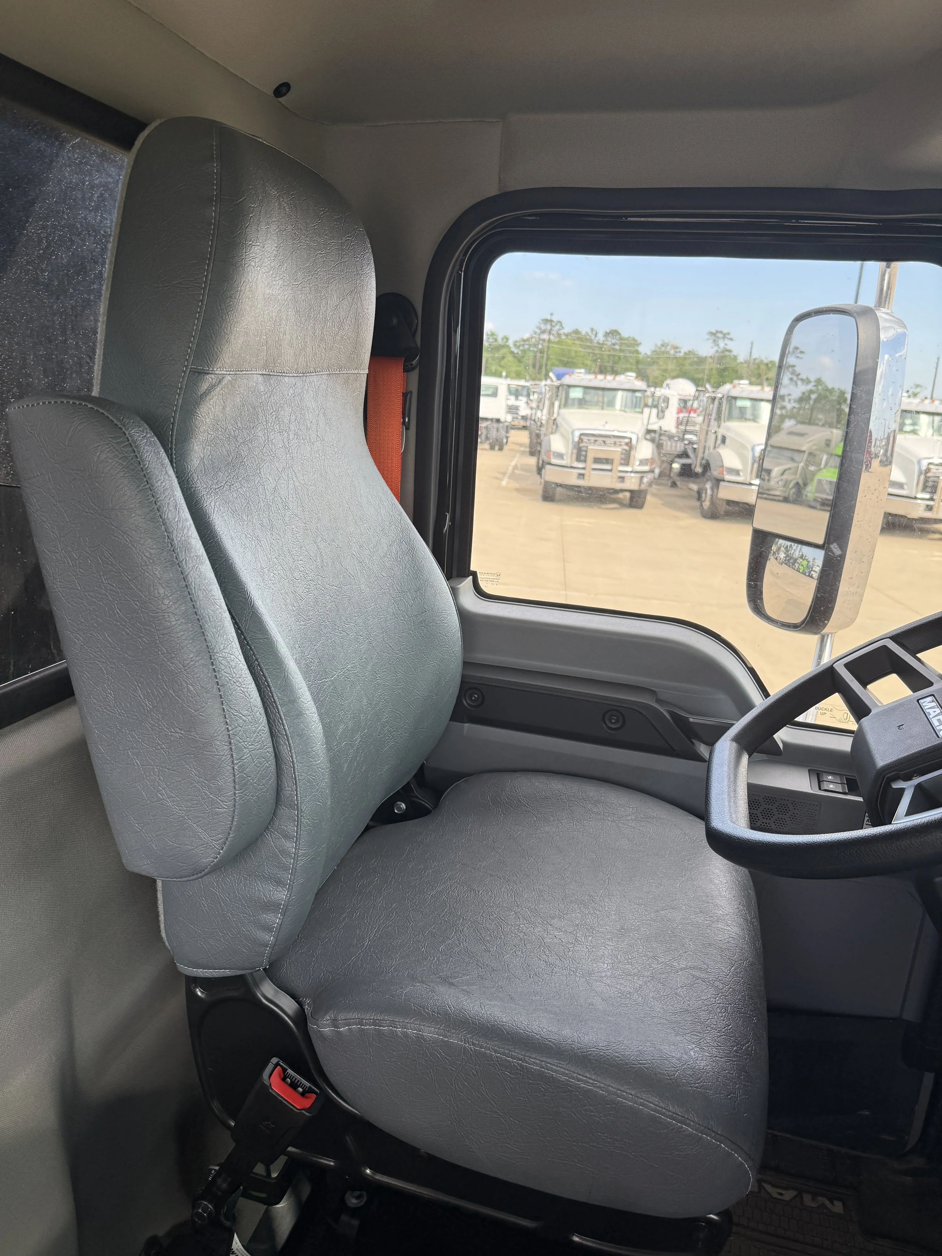 2025 Mack MD - image 16