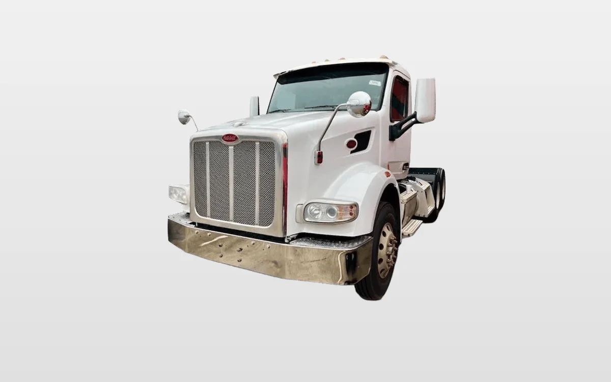 2020 Peterbilt 567 - image 1
