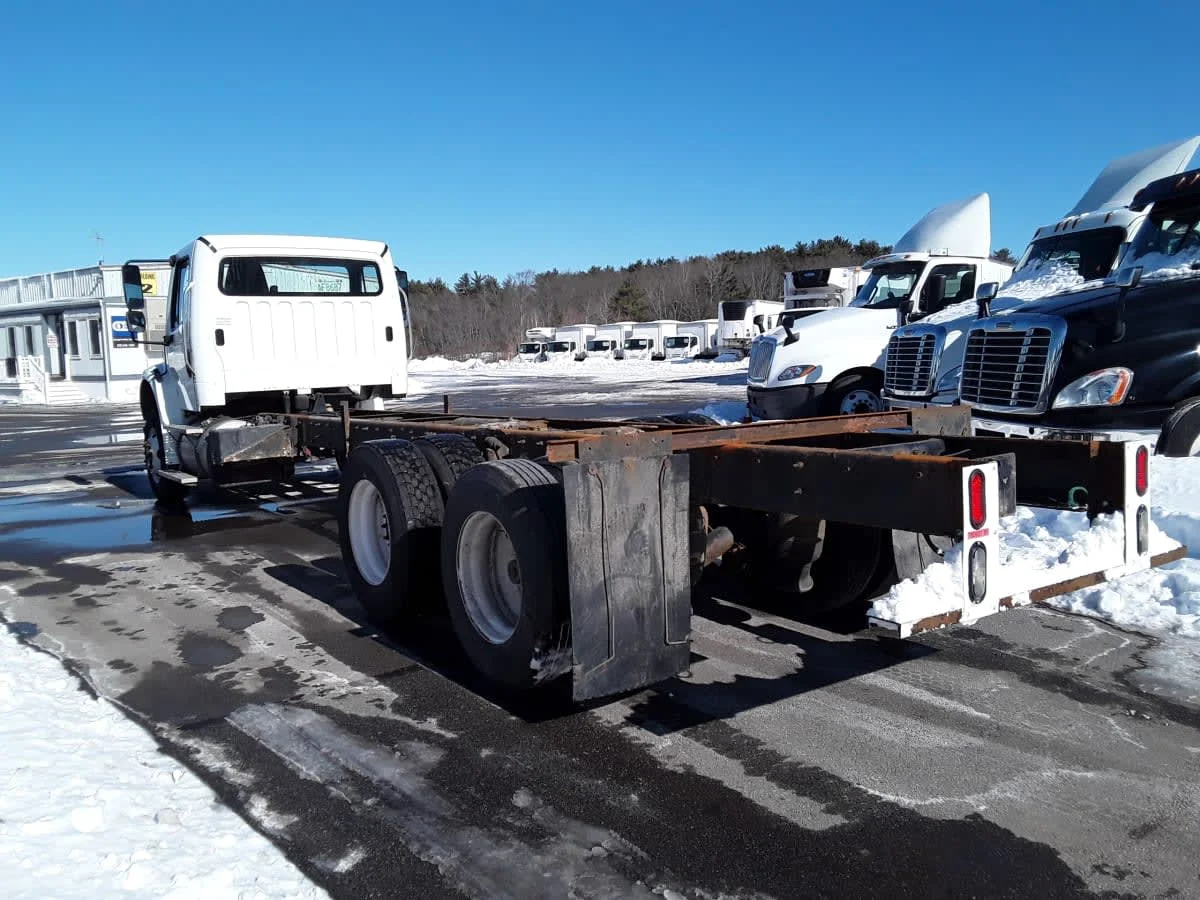 2019 Freightliner M2 106 - image 6