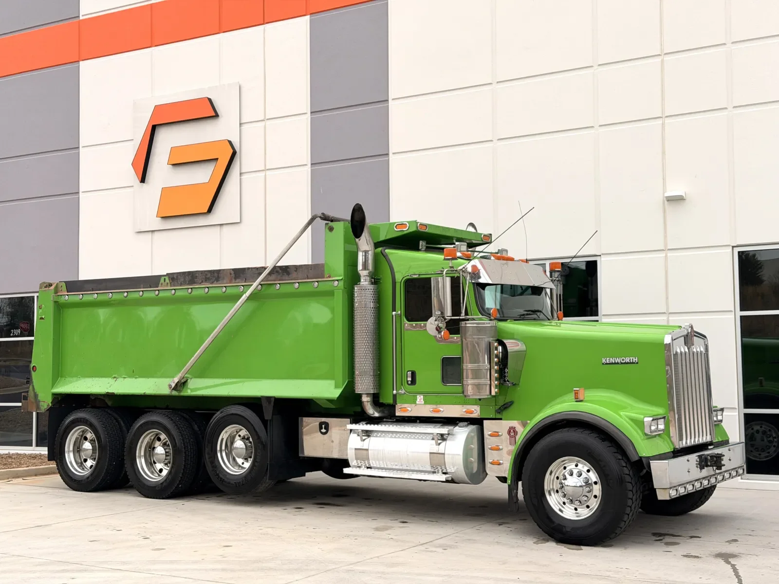 2019 Kenworth W900 in Greer, SC — photo 2