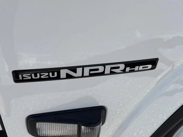 2026 Isuzu NPR - image 12