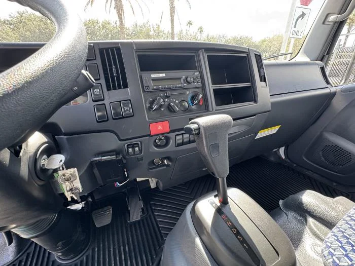 2026 Isuzu NPR - image 15