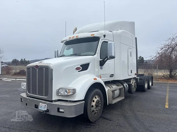 2021 Peterbilt 567