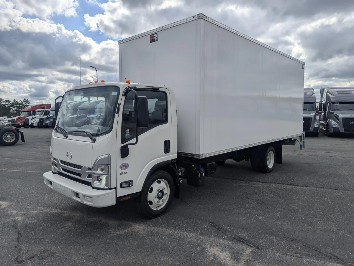 2024 Hino